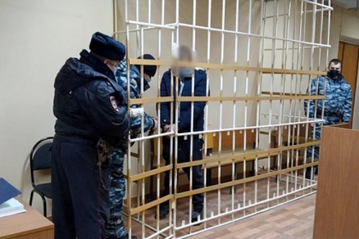 Россиянин выкинул пятилетнего сына с балкона