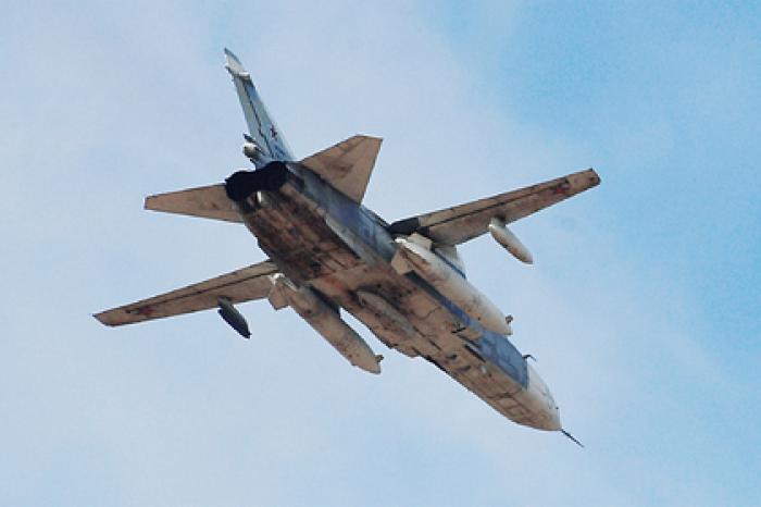 Российский адмирал прокомментировал полет Су-24 возле эсминца США в Черном море