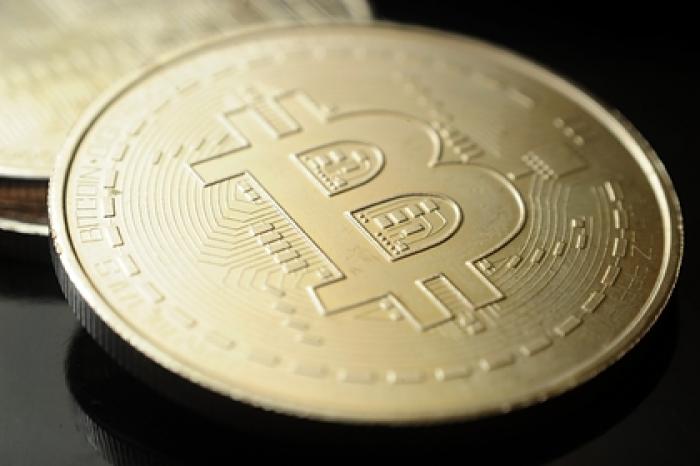 Стоимость биткоина рухнула