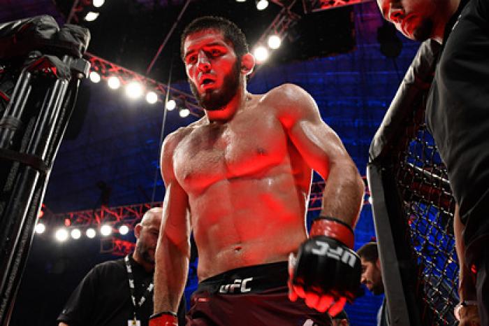 UFC объявил о следующем бое преемника Нурмагомедова