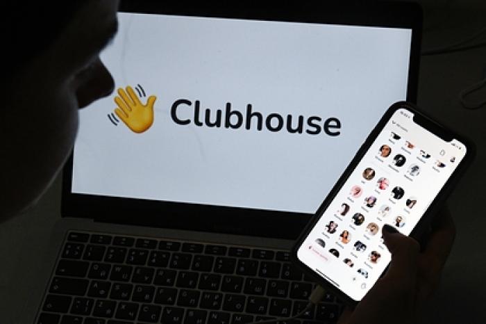 Вслед за Минаевым в Clubhouse заблокировали феминистку Лазерсон