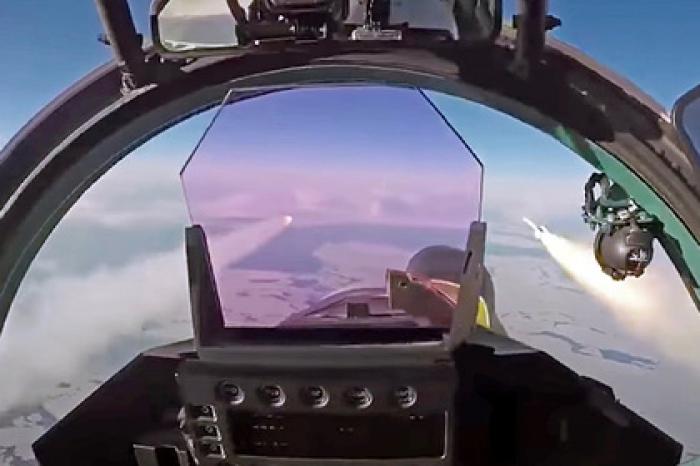 В США назвали оружие ведомого Су-57