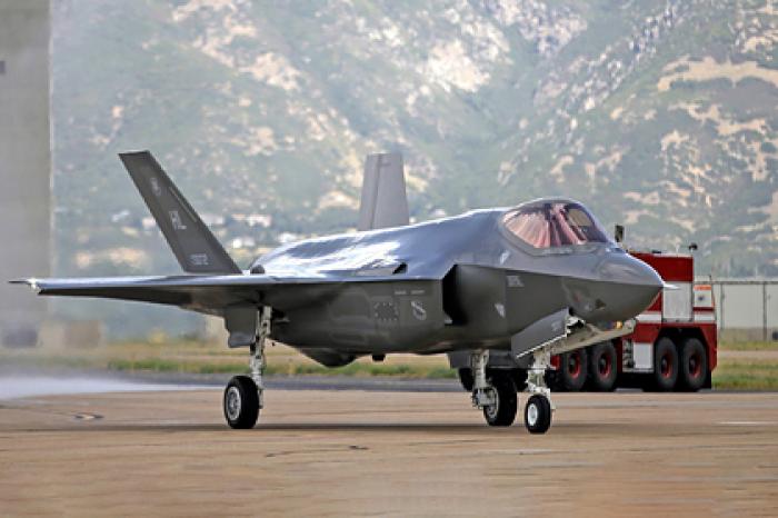 Американский F-35 «уничтожит» российский «Циркон»