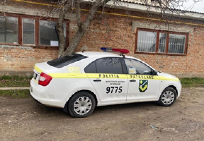 ȘASE INSPECTORI DE PATRULARE AU FOST REȚINUȚI CU SUSPICIUNEA CĂ AU COMIS MAI MULTE INFRACȚIUNI