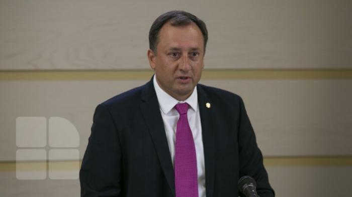 Denis Ulanov vine cu precizări cu o zi înainte de ședința Parlamentului, la care i-ar putea fi ridicată imunitatea