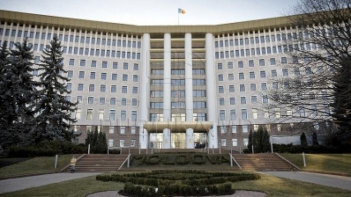 Deputații se întrunesc astăzi într-o nouă şedinţă plenară