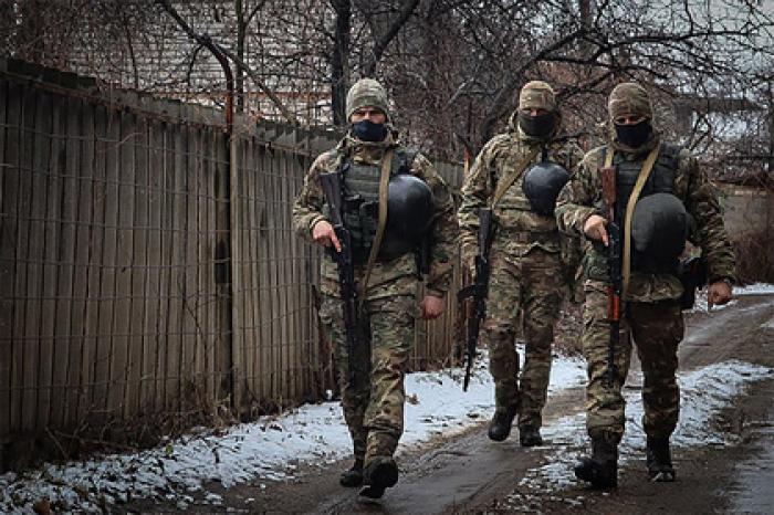 ДНР и ЛНР обвинили в обстрелах гранатометами вдоль всей линии разграничения