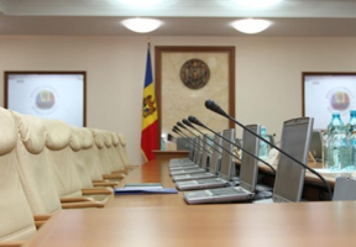 ​GUVERNUL A DESEMNAT SECRETARI DE STAT LA MINISTERUL SĂNĂTĂȚII ȘI MINISTERUL JUSTIȚIEI