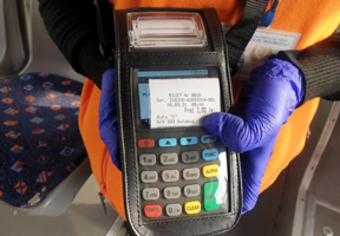 ÎN CHIȘINĂU A FOST INIŢIAT UN PROIECT PILOT DE PLATĂ ELECTRONICĂ ÎN TRANSPORTUL PUBLIC