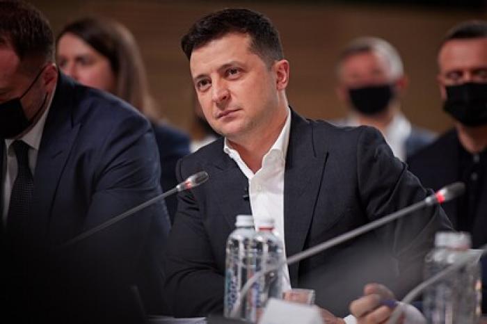 Полномочия Зеленского случайно прекратили