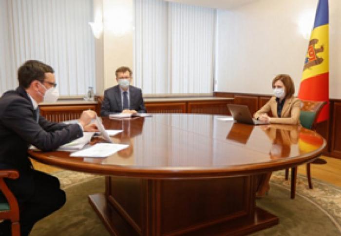 PREȘEDINTELE MAIA SANDU: SISTEMUL BANCAR AR TREBUI SĂ JOACE UN ROL MAI ACTIV ÎN DEPĂȘIREA CRIZEI PANDEMICE ȘI FINANCIARE