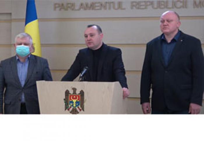 PSRM DOREŞTE SĂ FIE DESTITUIŢI OFICIALII DESEMNAŢI DE VLAD PLAHOTNIUC