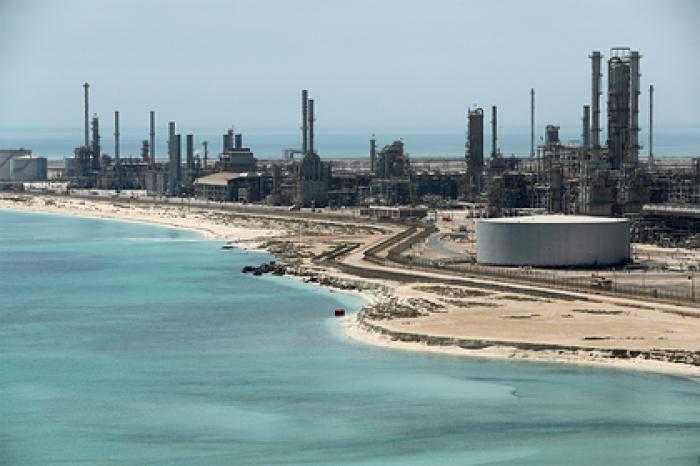Саудовская Аравия решила снизить цены на нефть для Европы
