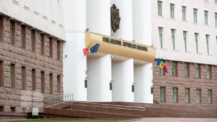Sondaj: Doar trei partide ar ajunge în Legislativ în urma alegerilor parlamentare anticipate