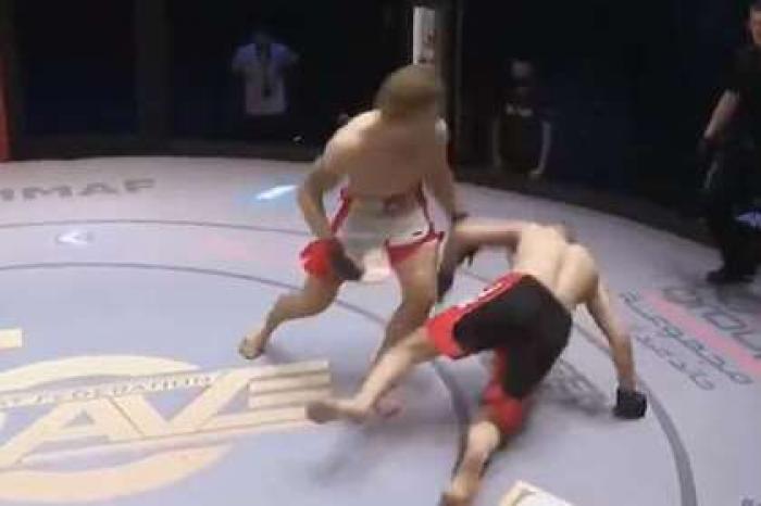 Боец MMA нокаутировал оппонента за 13 секунд и установил рекорд