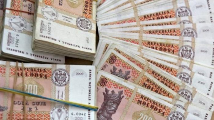 Deputaţii PSRM şi cei din Platforma "Pentru Moldova" au votat în prima lectură abrogarea așa-numitei legi a miliardului