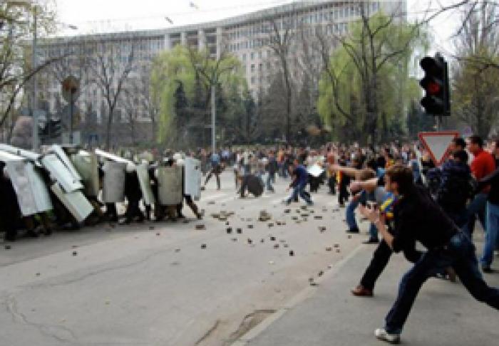 ÎN INSTANŢA DIN MOLDOVA PÂNĂ ÎN PREZENT SE AFLĂ PE ROL DOSARUL EVENIMENTELOR DIN 7 APRILIE 2009