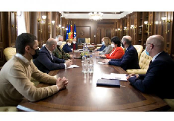 PARTICIPANȚII ÎN CADRUL ȘEDINȚEI CU PREZENŢA PREȘEDINTELUI PARLAMENTULUI AU DISCUTAT EFICACITATEA RESTRICȚIILOR ÎN TIMPUL STĂRII DE URGENŢĂ