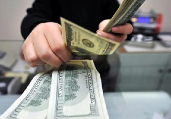 PÂNĂ LA MIJLOCUL LUNII MAI, CURSUL LEULUI MOLDOVENESC VA „TINDE” MAI MULT SPRE NIVELUL DE 18 MDL: 1 USD: OPINIA DEALERILOR BANCARI
