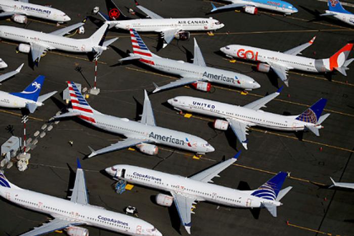 Полеты на проблемном Boeing 737 MAX снова приостановили