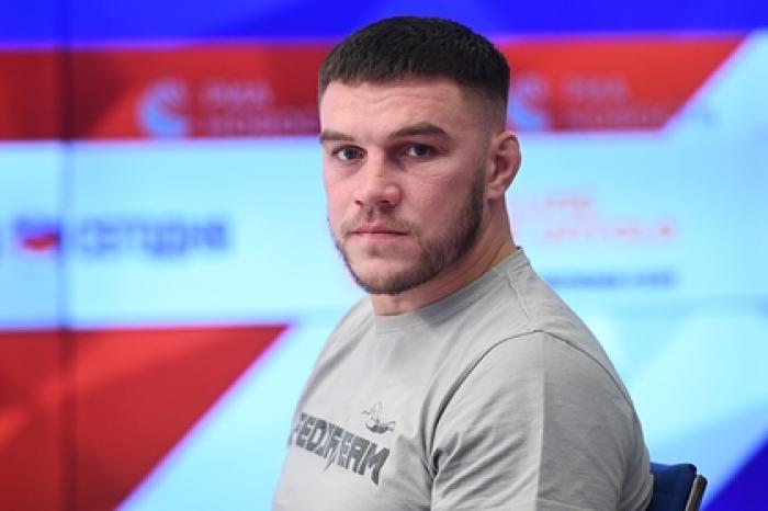 Россиянин Немков защитил титул чемпиона Bellator