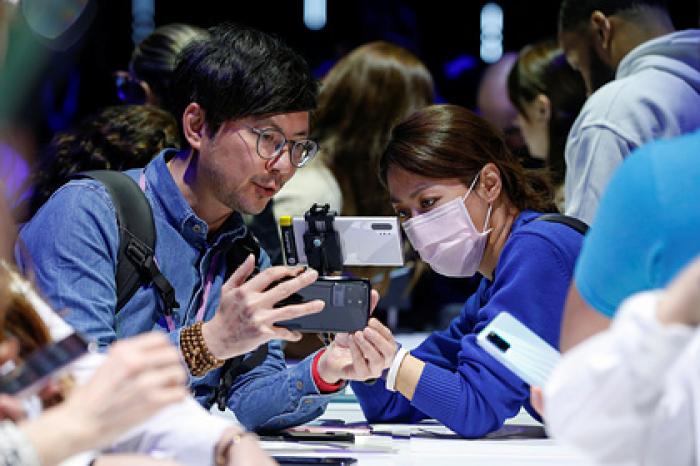 Samsung изобрела бронированный смартфон