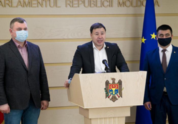 SOCIALIŞTII INTENŢIONEAZĂ SĂ INVESTIGHEZE LA NIVEL PARLAMENTAR CIRCUMSTANŢELE RĂPIRII DIN CHIŞINĂU DE CĂTRE NECUNOSCUŢI A JUDECĂTORULUI DIN UCRAINA NICOLAI CEAUS