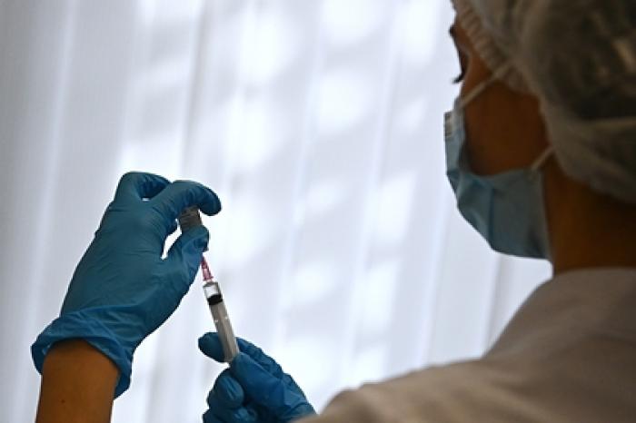 В Германии медсестра подменила физраствором вакцину от COVID-19