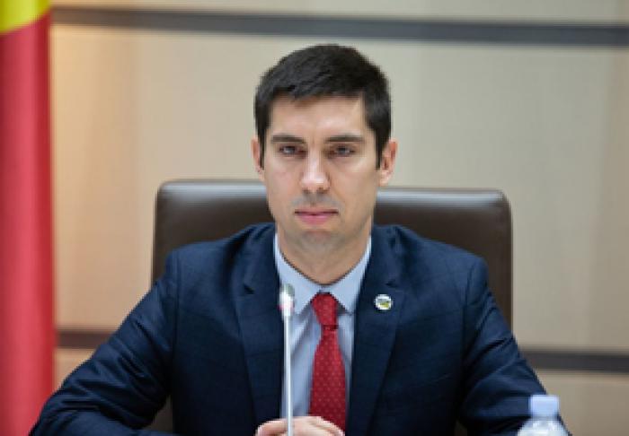 VICESPEAKER: ZINAIDA GRECEANÎI ÎNCEARCĂ SĂ MANIPULEZE OPINIA PUBLICĂ CU PRIVIRE LA DIZOLVAREA PARLAMENTULUI