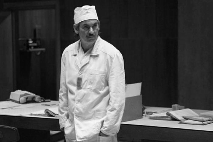 Звезда сериала «Чернобыль» Пол Риттер умер от рака мозга