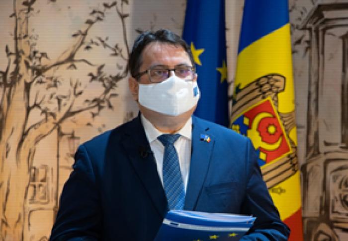 AMBASADORUL UE A ȚINUT UN DISCURS ÎN LEGĂTURĂ CU ZIUA EUROPEI, MENȚIONÂND CĂ ASTĂZI CUVÂNTUL CHEIE ESTE „SOLIDARITATE”