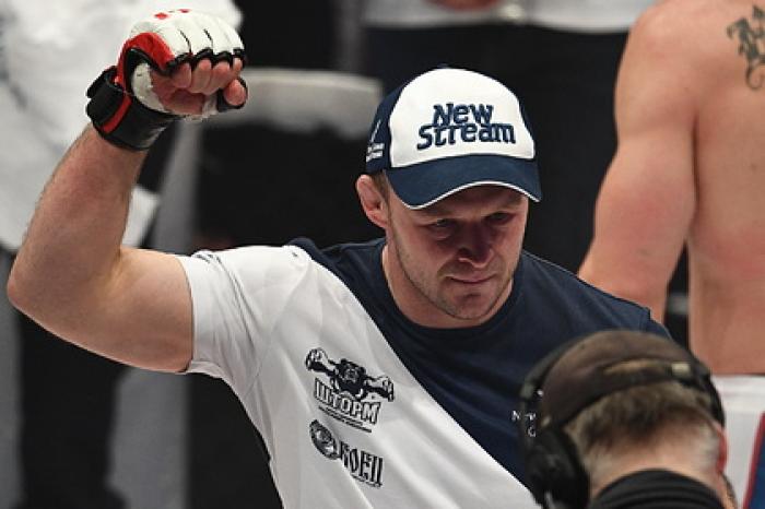 Боец MMA Шлеменко одержал 60-ю победу в карьере