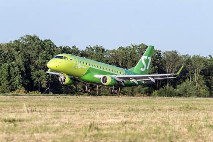 Двум российским авиакомпаниям запретили летать в Таджикистан