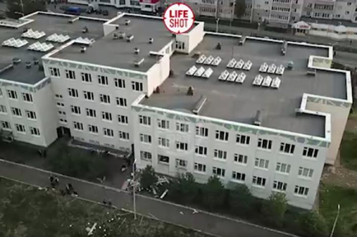 Масштабы разрушений после стрельбы в казанской школе показали с воздуха