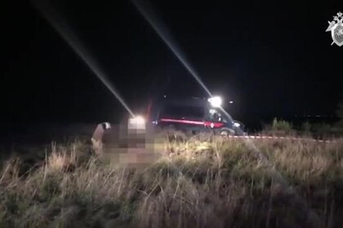 Место гибели россиян при подрыве бомбы времен войны показали на видео