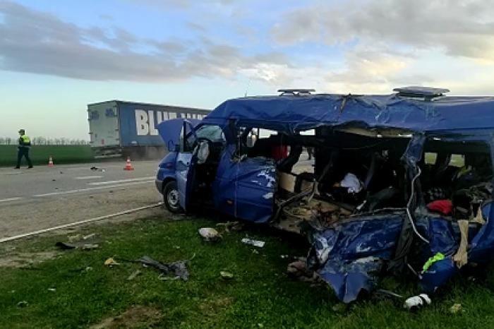Момент смертельной аварии с детьми в Ставрополье попал на видео