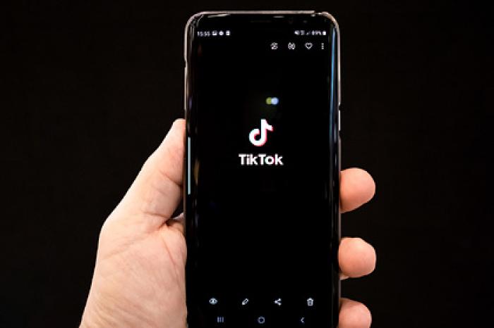 Мужчина в 40 лет увлекся TikTok и поссорился с женой