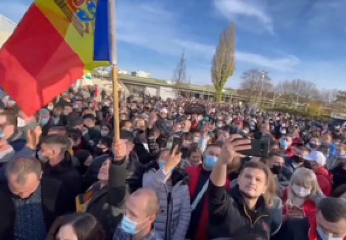 PESTE 100 DE MII DE CETĂŢENI MOLDOVENI DIN STRĂINĂTATE AU CONFIRMAT PARTICIPAREA LA ALEGERILE DIN 11 IULIE