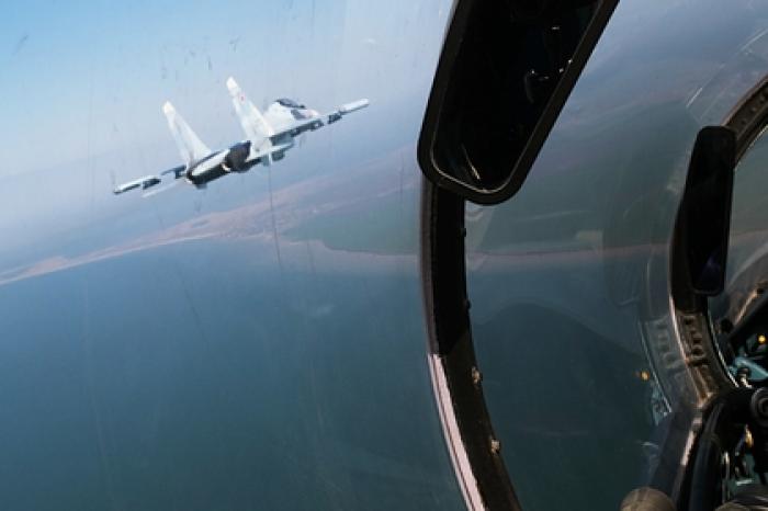 Российские Су-27 сопроводили самолеты ВВС Франции над Черным морем
