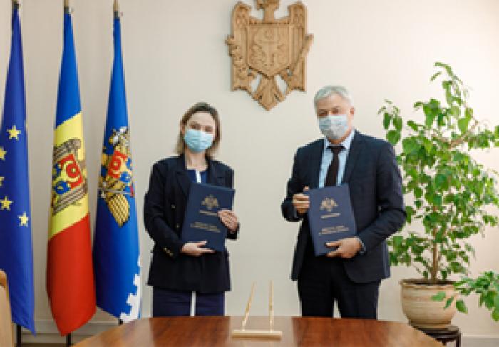 SERVICIUL VAMAL A SEMNAT UN MEMORANDUM DE COLABORARE CU PHILIP MORRIS INTERNATIONAL