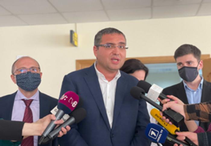 LIDERII "PARTIDULUI NOSTRU" ŞI "PLATAFORMEI DA" S-AU CRITICAT RECIPROC DUPĂ ADOPTAREA DECIZIEI CURŢII DE APEL REFERITOR LA SECŢIILE DE VOTARE
