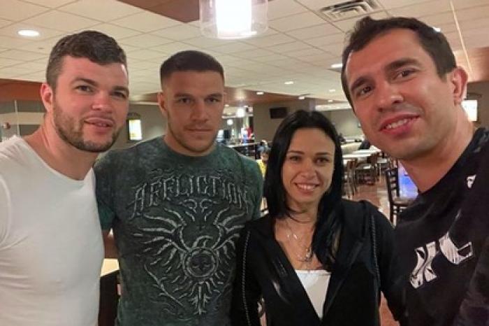 Украинской девушке-бойцу MMA пришлось объясняться за фото с бойцом из России