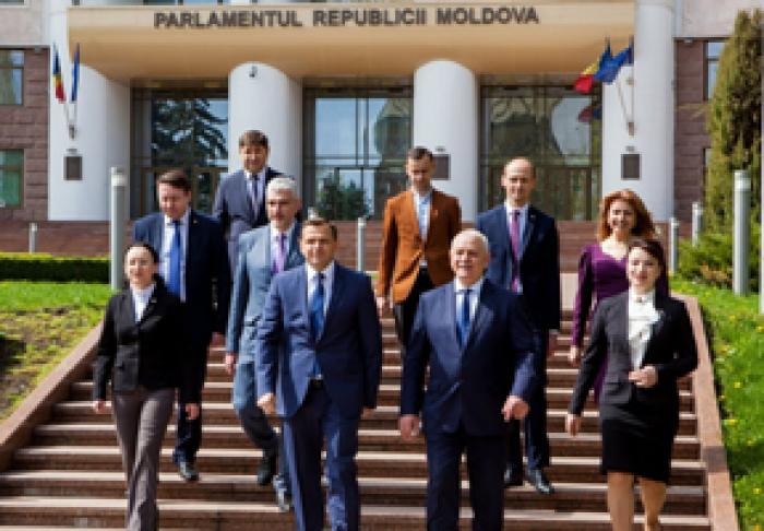 CONDUCEREA „PLATFORMEI DA”, ÎN COMPONENŢĂ DEPLINĂ, ŞI-A DAT DEMISIA