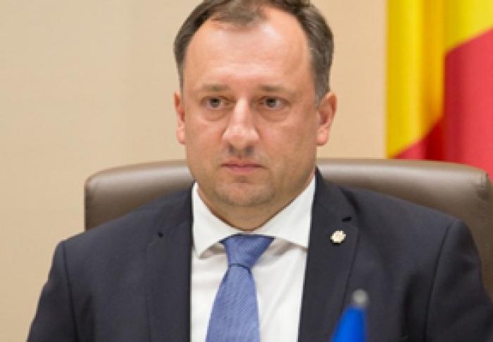 DOSARUL DEPUTATULUI DENIS ULANOV VIZAT ÎN „FRAUDA BANCARĂ” A FOST TRIMIS ÎN JUDECATĂ