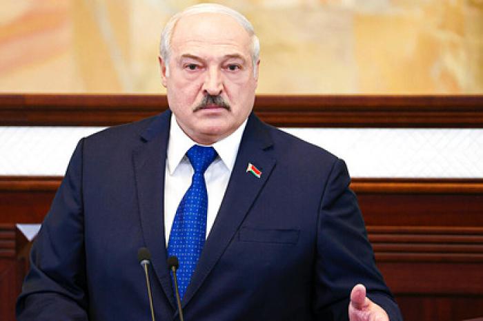 Лукашенко заявил о попытке подорвать узел связи ВМФ России