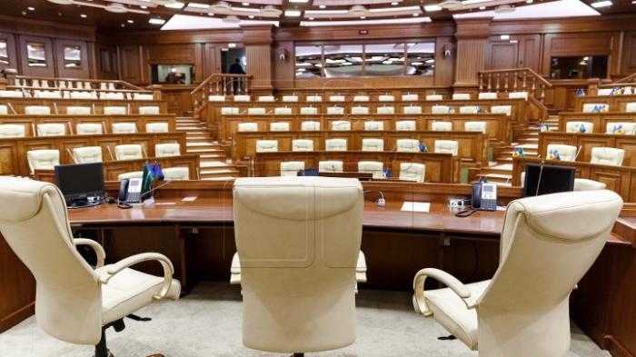 Profilul candidaţilor la funcţia de deputat la alegerile parlamentare anticipate din 11 iulie