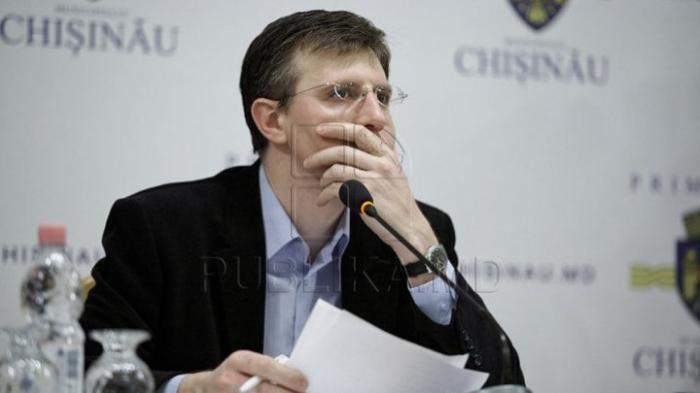 Reacția lui Chirtoacă la bătăia dintre Ex-viceministrul de Interne Ghenadie Cosovan și ex-consilierul prezidențial, Sergiu Tofilat