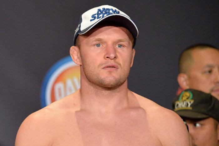 Шлеменко объяснил отказ драться в UFC