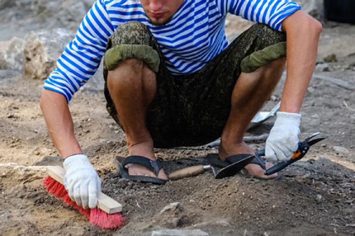 В Великом Новгороде на огороде XVIII века нашли икону