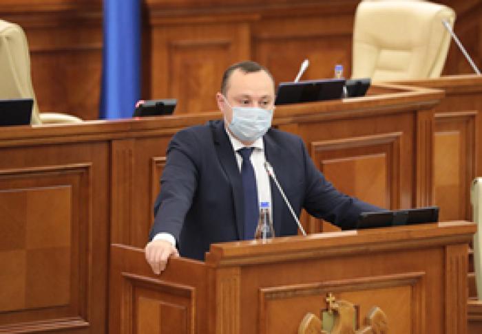 DEPUTAȚII S-AU EXPUS PE MARGINEA ACTIVITĂȚILOR PG ȘI A MERSULUI ANCHETEI FURTULUI UNUI MILIARD
